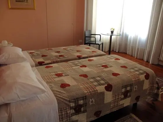 Superior Tek Büyük veya İki Ayrı Yataklı Oda, Banyolu/Duşlu