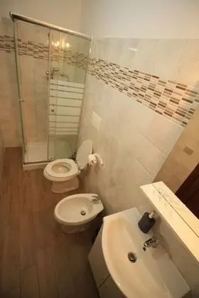 Comfort Tek Büyük Yataklı Oda, Bahçe Manzaralı