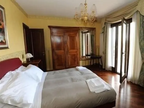 Süit, Balkon, Bahçe Manzaralı