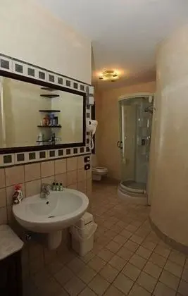 Süit, Balkon, Bahçe Manzaralı