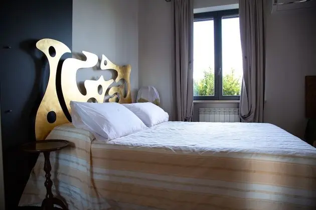 Romantic Tek Büyük Yataklı Oda