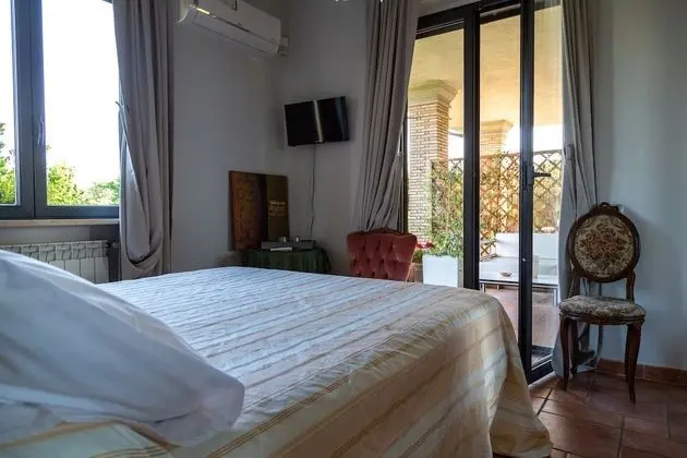 Romantic Tek Büyük Yataklı Oda