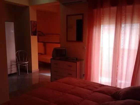 Basic Dört Kişilik Oda, Özel Banyo, Okyanusa Sıfır