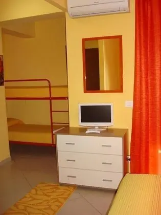 Basic Dört Kişilik Oda, Özel Banyo, Okyanusa Sıfır