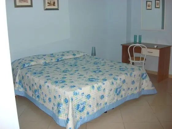 Basic Üç Kişilik Oda, Özel Banyo, Avlu