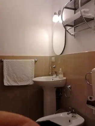 Basic Üç Kişilik Oda, Özel Banyo, Avlu