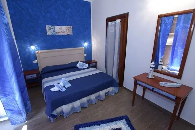 Üç Kişilik Oda