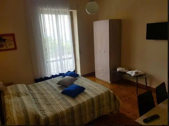 Classic Tek Büyük Yataklı Oda