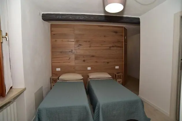 Economy Tek Büyük veya İki Ayrı Yataklı Oda (1)