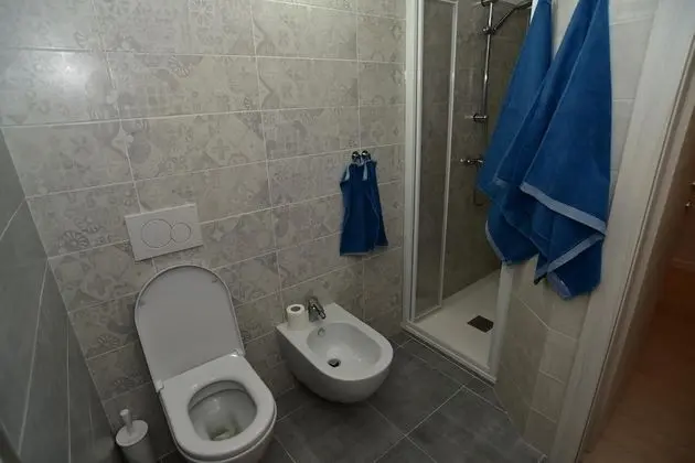 Economy Tek Büyük veya İki Ayrı Yataklı Oda (1)