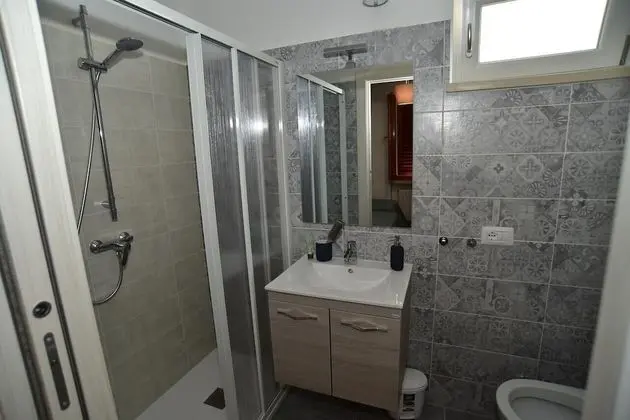 Economy Tek Büyük veya İki Ayrı Yataklı Oda (2)