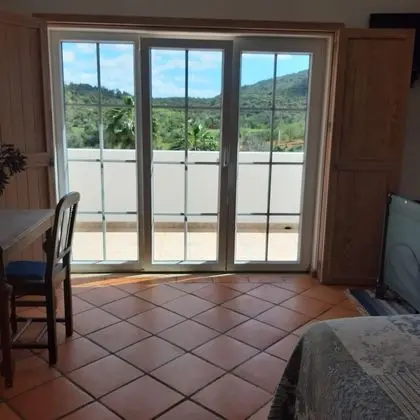 Family Tek Büyük Yataklı Oda