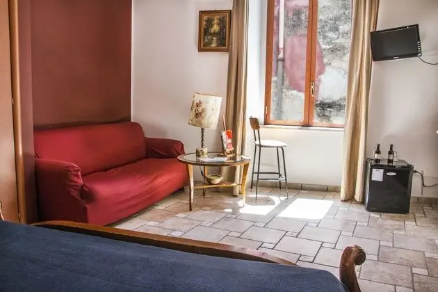 Comfort Tek Büyük Yataklı Oda