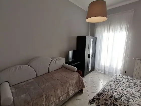 Üç Kişilik Oda, Kısmi Deniz Manzaralı