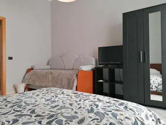 Üç Kişilik Oda, Kısmi Deniz Manzaralı