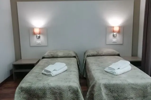 Tek Büyük veya İki Ayrı Yataklı Oda, Şehir Manzaralı