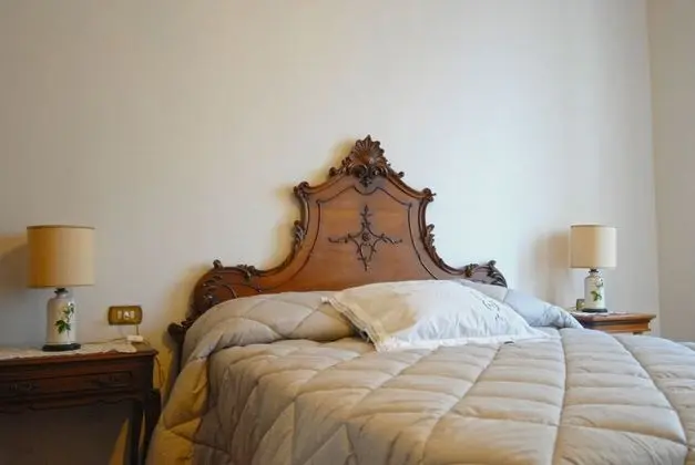 Basic Tek Büyük Yataklı Oda