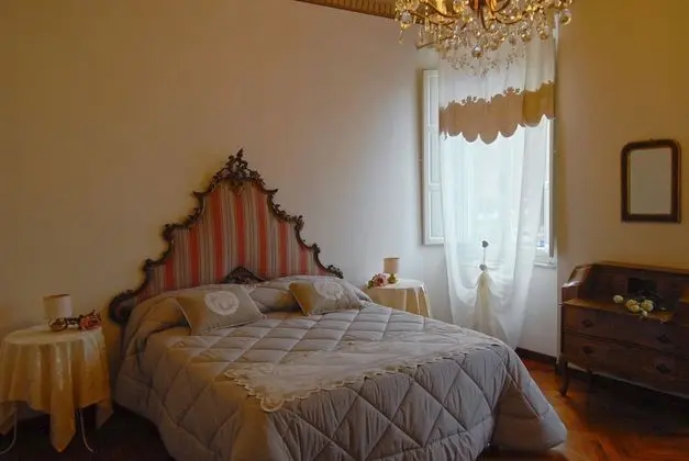 Tek Büyük Yataklı Oda (External private bathroom)