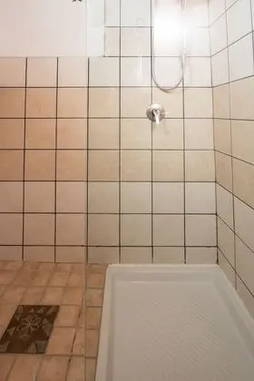 Basic Tek Büyük Yataklı Oda
