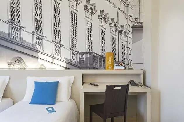 İki Ayrı Yataklı Oda, Sigara İçilmez