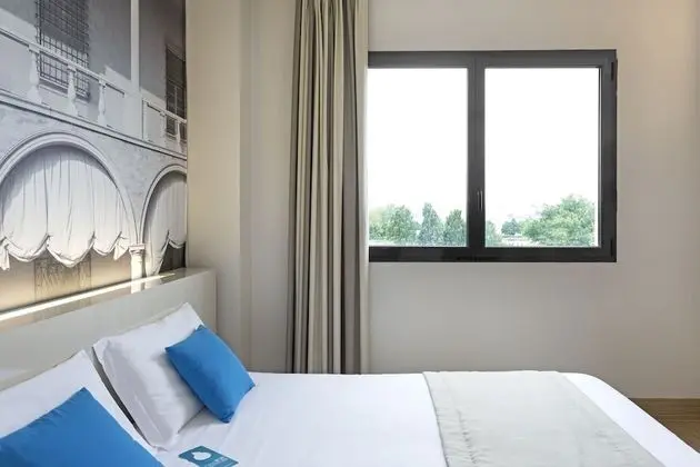 Tek Büyük Yataklı Oda, Sigara İçilmez