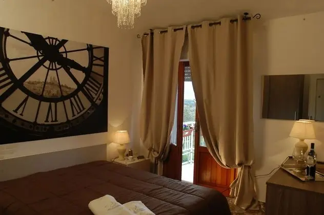 Classic Tek Büyük Yataklı Oda, Bahçe Manzaralı