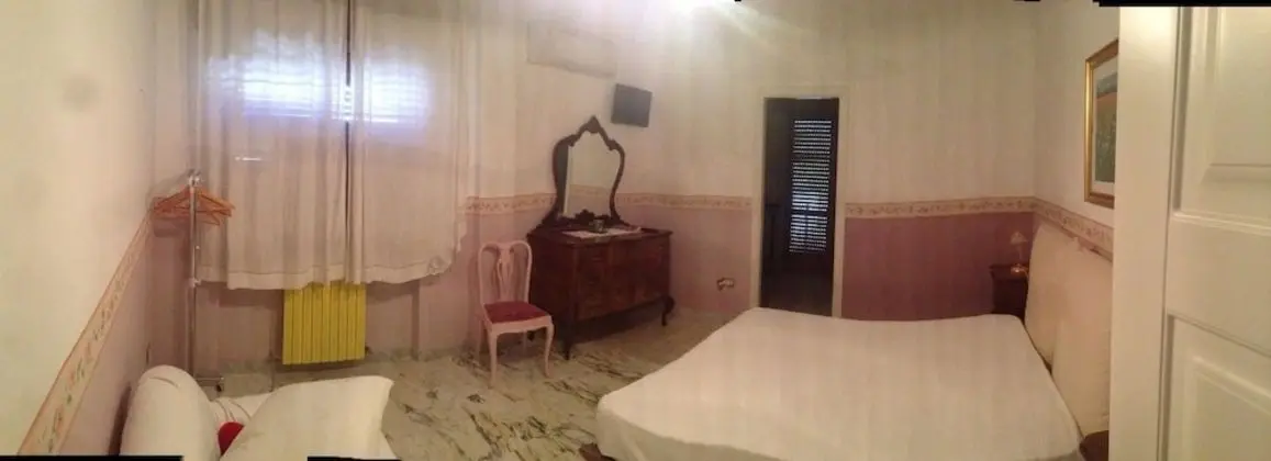 Tek Büyük Yataklı Oda