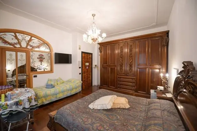 Luxury Süit, Jakuzi (private entrance)
