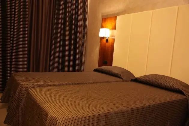 Standard Tek Büyük veya İki Ayrı Yataklı Oda, 1 Yatak Odası, Özel Banyo, Avlu Manzaralı