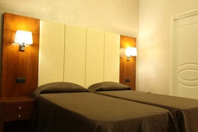 Standard Tek Büyük veya İki Ayrı Yataklı Oda, 1 Yatak Odası, Özel Banyo, Avlu Manzaralı