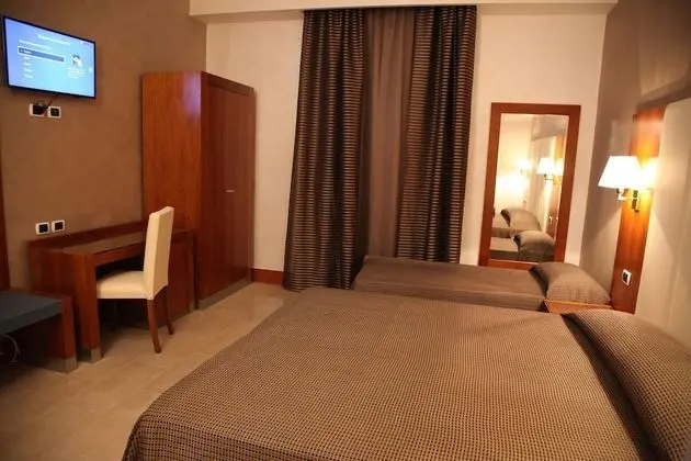 Standard Tek Büyük veya İki Ayrı Yataklı Oda, 1 Yatak Odası, Özel Banyo, Avlu Manzaralı