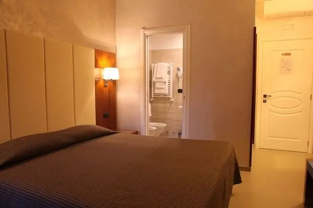 Standard Tek Büyük veya İki Ayrı Yataklı Oda, 1 Yatak Odası, Özel Banyo, Avlu Manzaralı