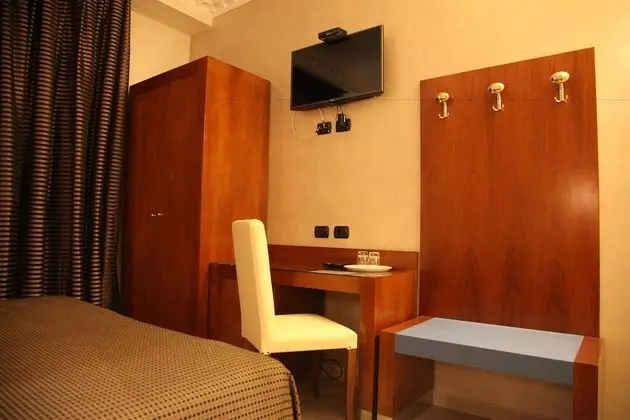 Standard Tek Büyük veya İki Ayrı Yataklı Oda, 1 Yatak Odası, Özel Banyo, Avlu Manzaralı