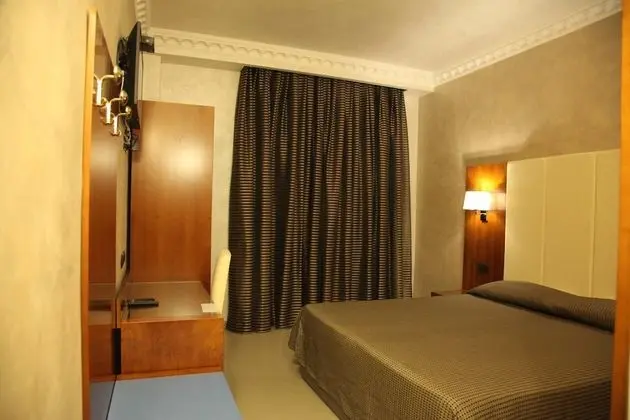 Standard Tek Büyük veya İki Ayrı Yataklı Oda, 1 Yatak Odası, Özel Banyo, Avlu Manzaralı