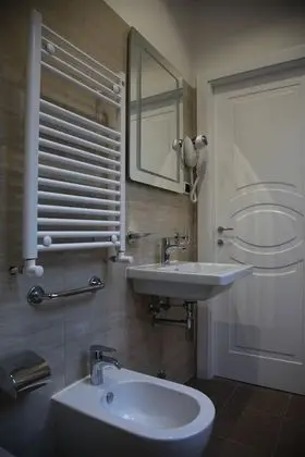 Standard Tek Büyük veya İki Ayrı Yataklı Oda, 1 Yatak Odası, Özel Banyo, Avlu Manzaralı