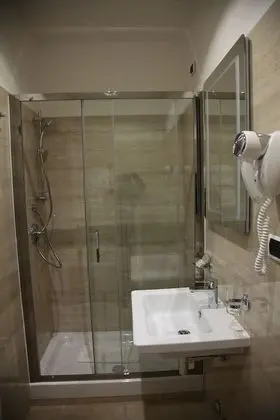 Standard Tek Büyük veya İki Ayrı Yataklı Oda, 1 Yatak Odası, Özel Banyo, Avlu Manzaralı