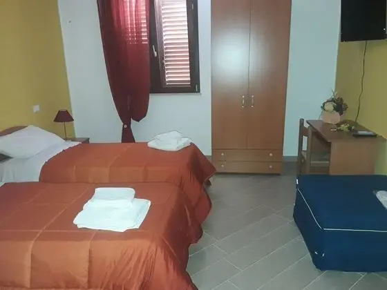 Tek Büyük Yataklı Oda