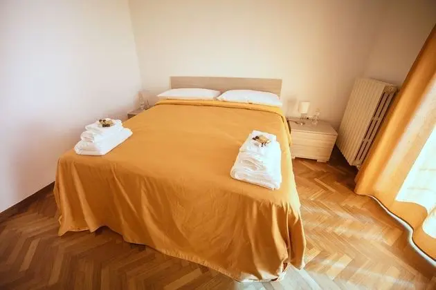 Tek Büyük Yataklı Oda, 1 Yatak Odası, Ortak Banyo, Şehir Manzaralı (Arechi)