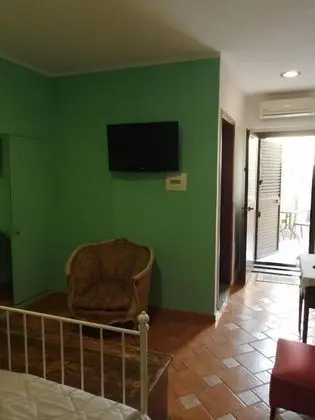 Tek Büyük veya İki Ayrı Yataklı Oda