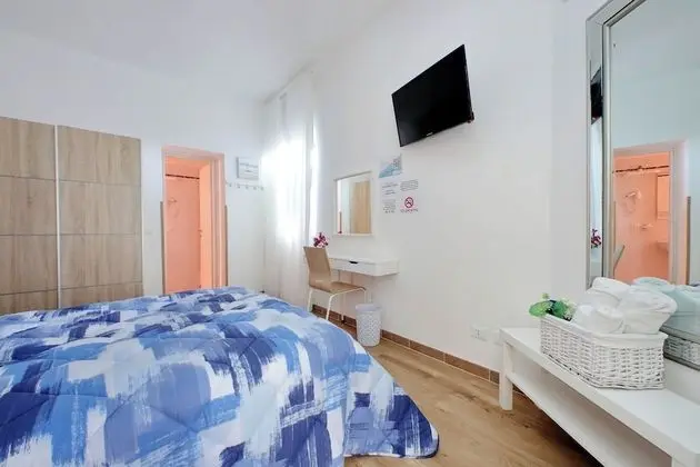 Standard Tek Büyük Yataklı Oda