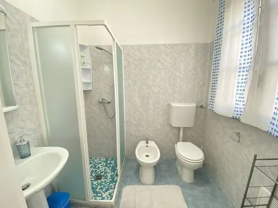 Basic Tek Büyük veya İki Ayrı Yataklı Oda