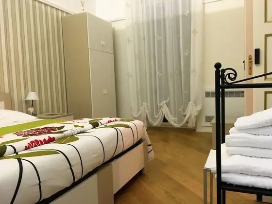 Family Apart Daire, Balkon (La Pace)