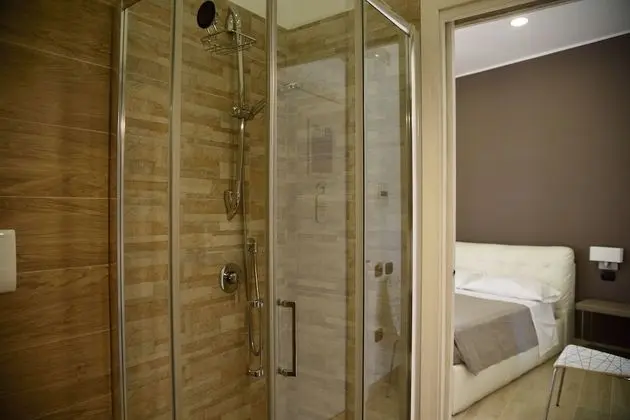 Tek Büyük Yataklı Oda, Balkon, Şehir Manzaralı