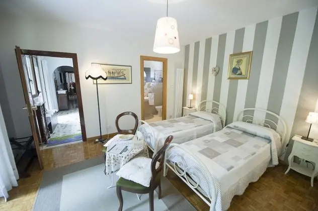 Comfort Tek Büyük Yataklı Oda, Balkon, Tepe Manzaralı (Dei Fiori)