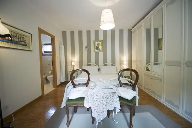 Comfort Tek Büyük Yataklı Oda, Balkon, Tepe Manzaralı (Dei Fiori)