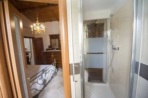 Romantic Tek Büyük Yataklı Oda, Tepe Manzaralı (Dei Cuori)