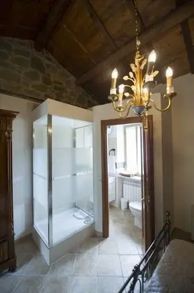 Romantic Tek Büyük Yataklı Oda, Tepe Manzaralı (Dei Cuori)