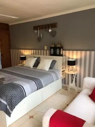 Tek Büyük Yataklı Oda (Room 1)