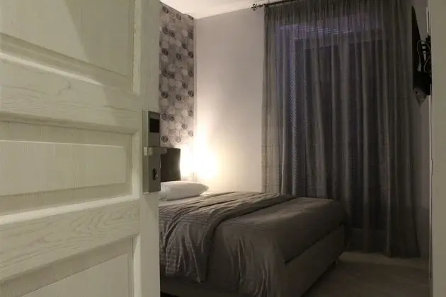 Tek Büyük Yataklı Oda, Balkon