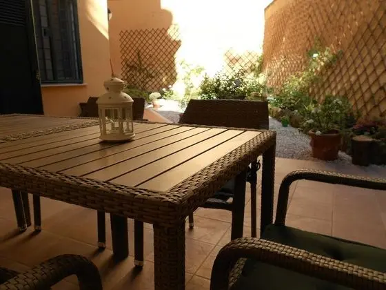 Tek Büyük Yataklı Oda, Bahçe Manzaralı